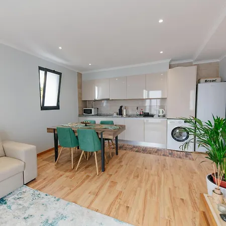 Apartment Sweet *